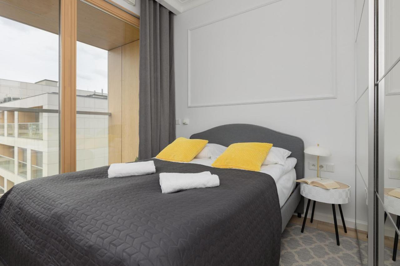 Stylish Apartment Kolejowa & Parking & Balcony By Noclegi Renters Varsóvia Exterior foto